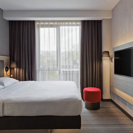 โมซี ทบิลิซี Hotel Tbilisi ภายนอก รูปภาพ