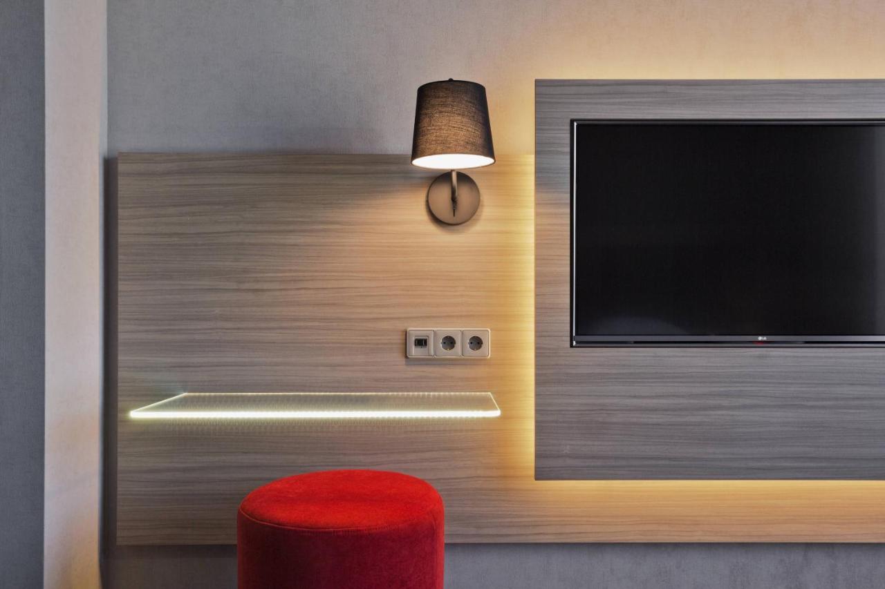 โมซี ทบิลิซี Hotel Tbilisi ภายนอก รูปภาพ