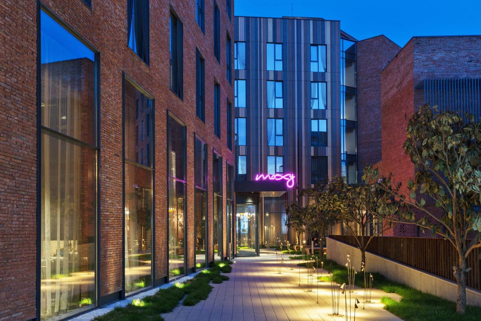 โมซี ทบิลิซี Hotel Tbilisi ภายนอก รูปภาพ